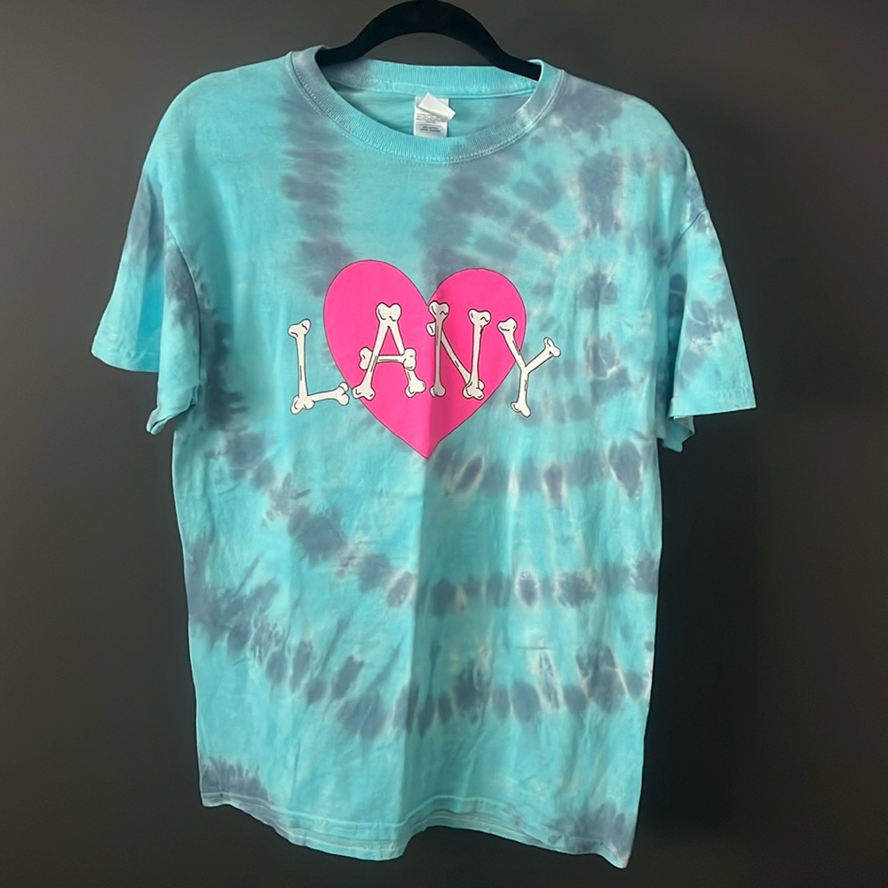 LANY TSHIRT